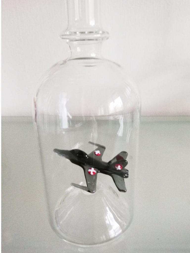Glasflasche Geschenkflasche mit Sujet Militärjet