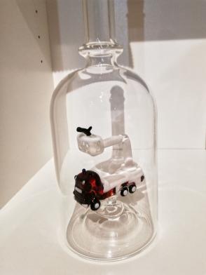 Glasflasche Geschenkflasche mit Sujet Feuerwehrauto mit Leiter