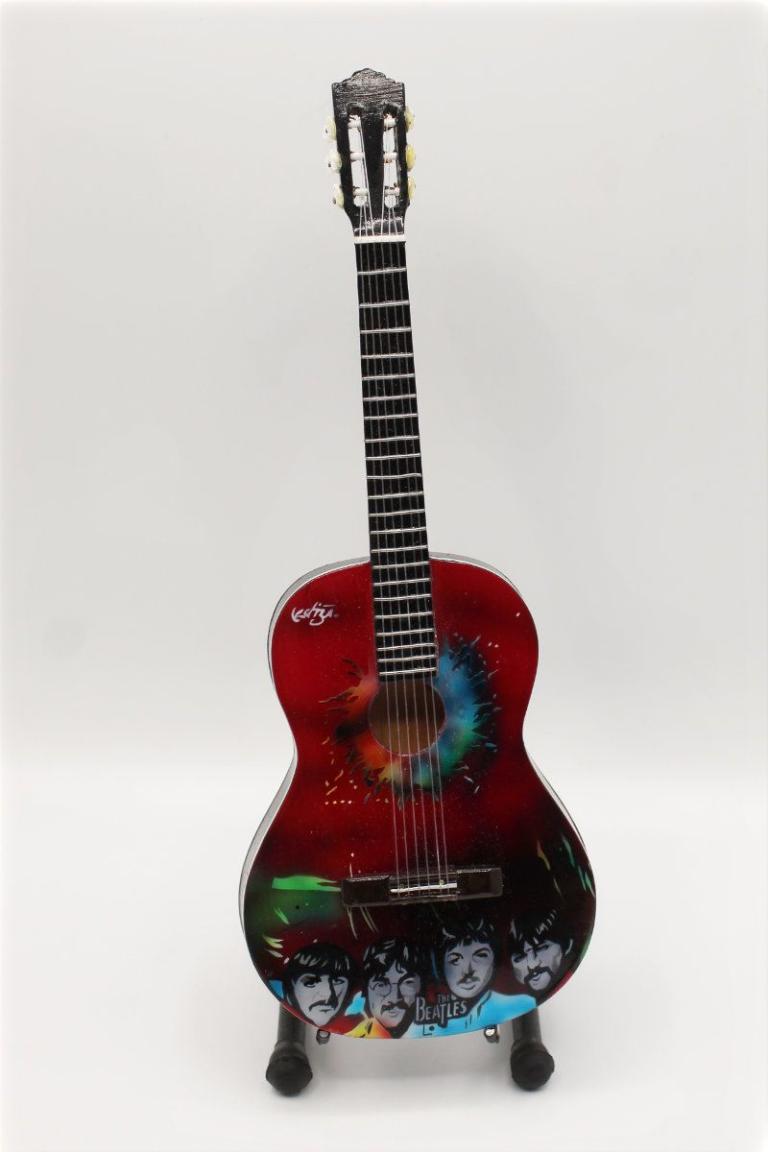 Modellgitarre the Beatles, Yellow Submarin / scale 1:4