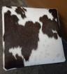 Fellhocker quadratisch schwarz weiss