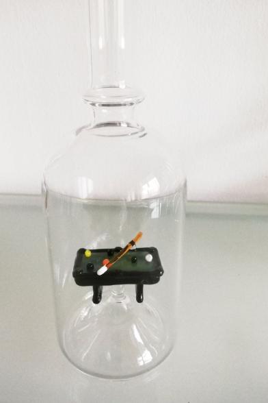 Glasflasche Geschenkflasche mit Sujet Billiardtisch